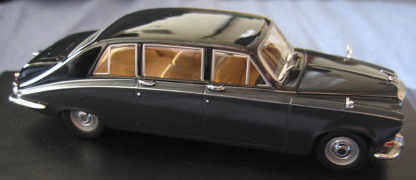 DS420_Limousine_Oxford_Diecast